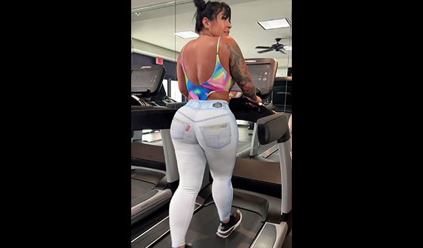 Monica Santhiago Latina of fat ass is fucking Anal
